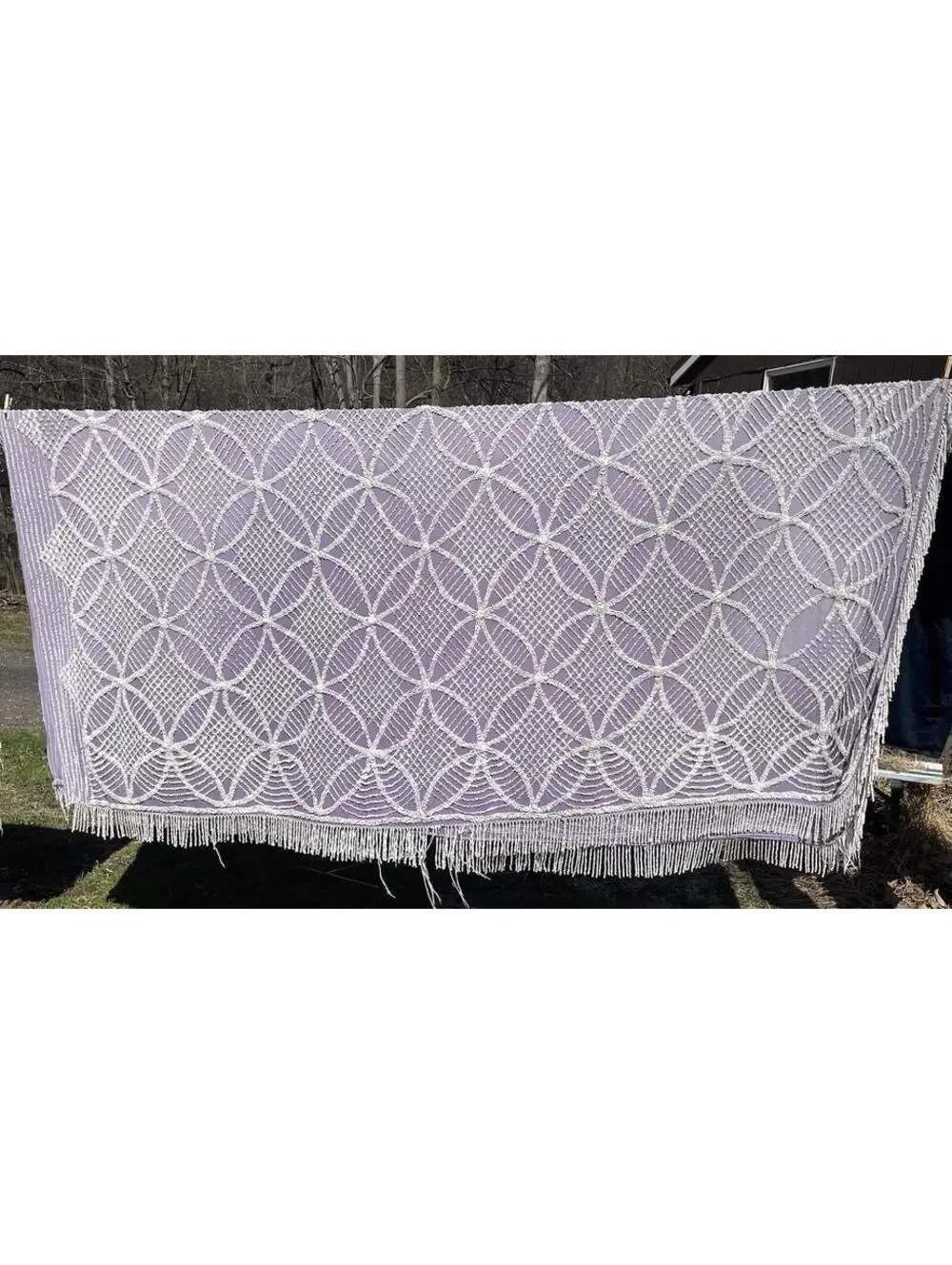 VINTAGE PURPLE/WHITE CHENILLE BEDSPREAD-COTTON WITH FRINGE DOUBLE-CIRCLES WAFFLE